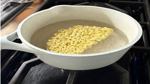 Cheesy Ramen Noodles